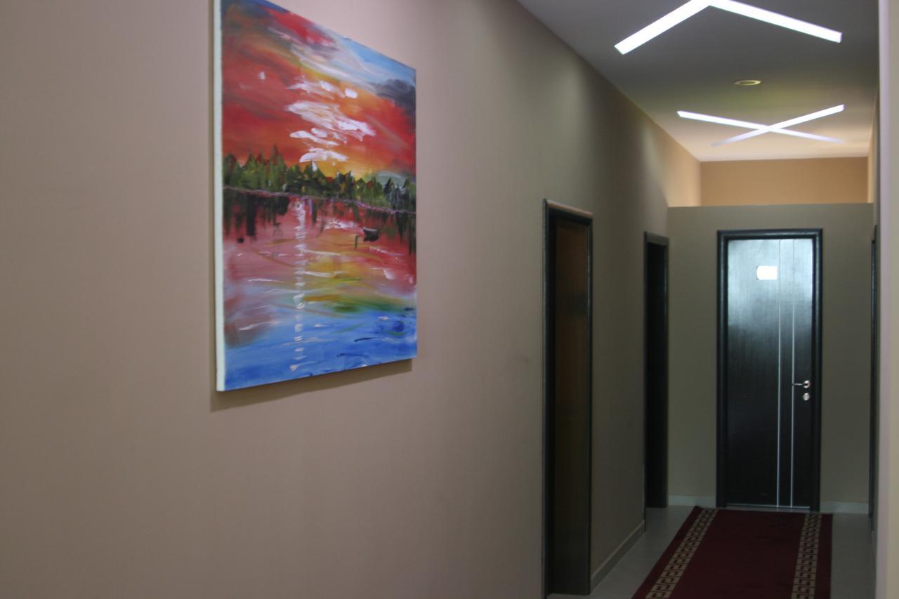 Hotel Siklad Lezhë 外观 照片