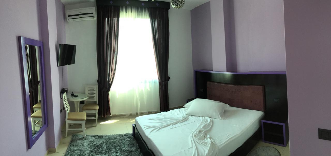 Hotel Siklad Lezhë 外观 照片
